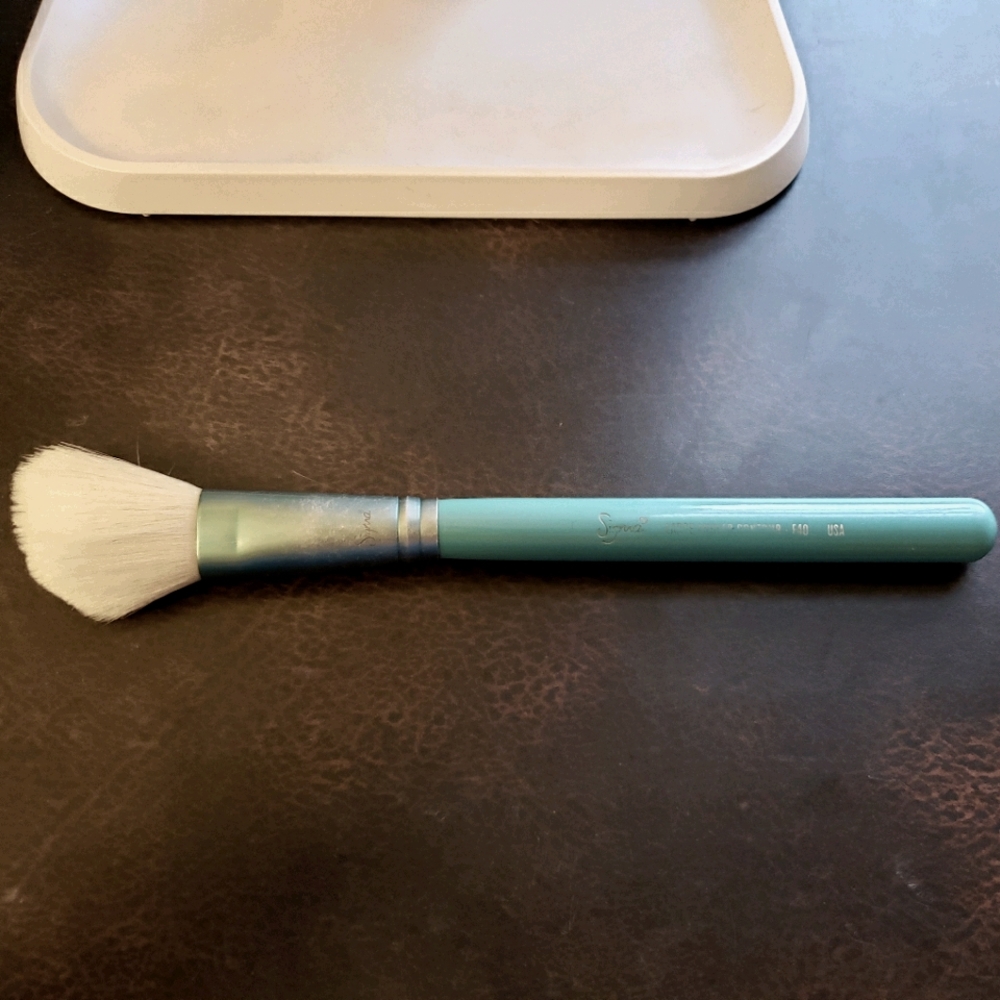Sigma F40 Brush